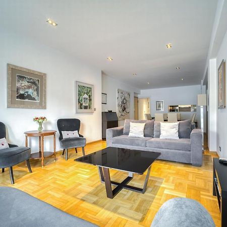 Bright Spacious Luxury Apartment In Prime Central Athens Exterior photo