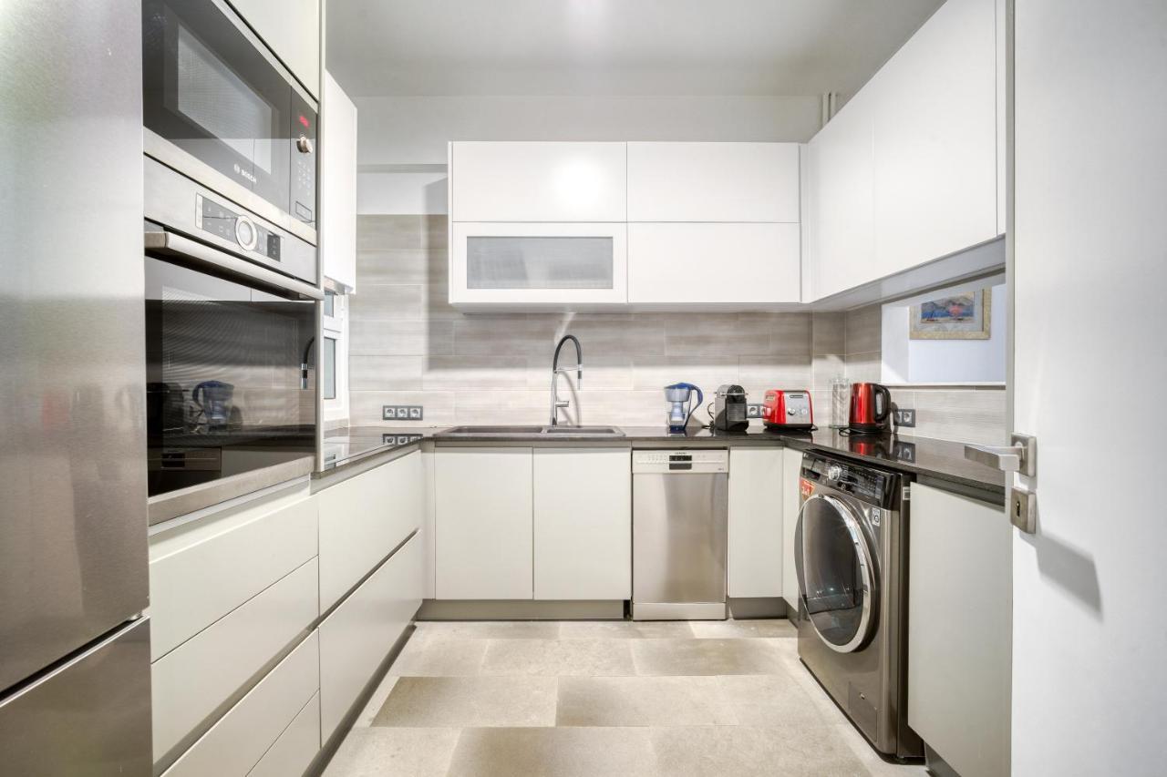 Bright Spacious Luxury Apartment In Prime Central Athens Exterior photo